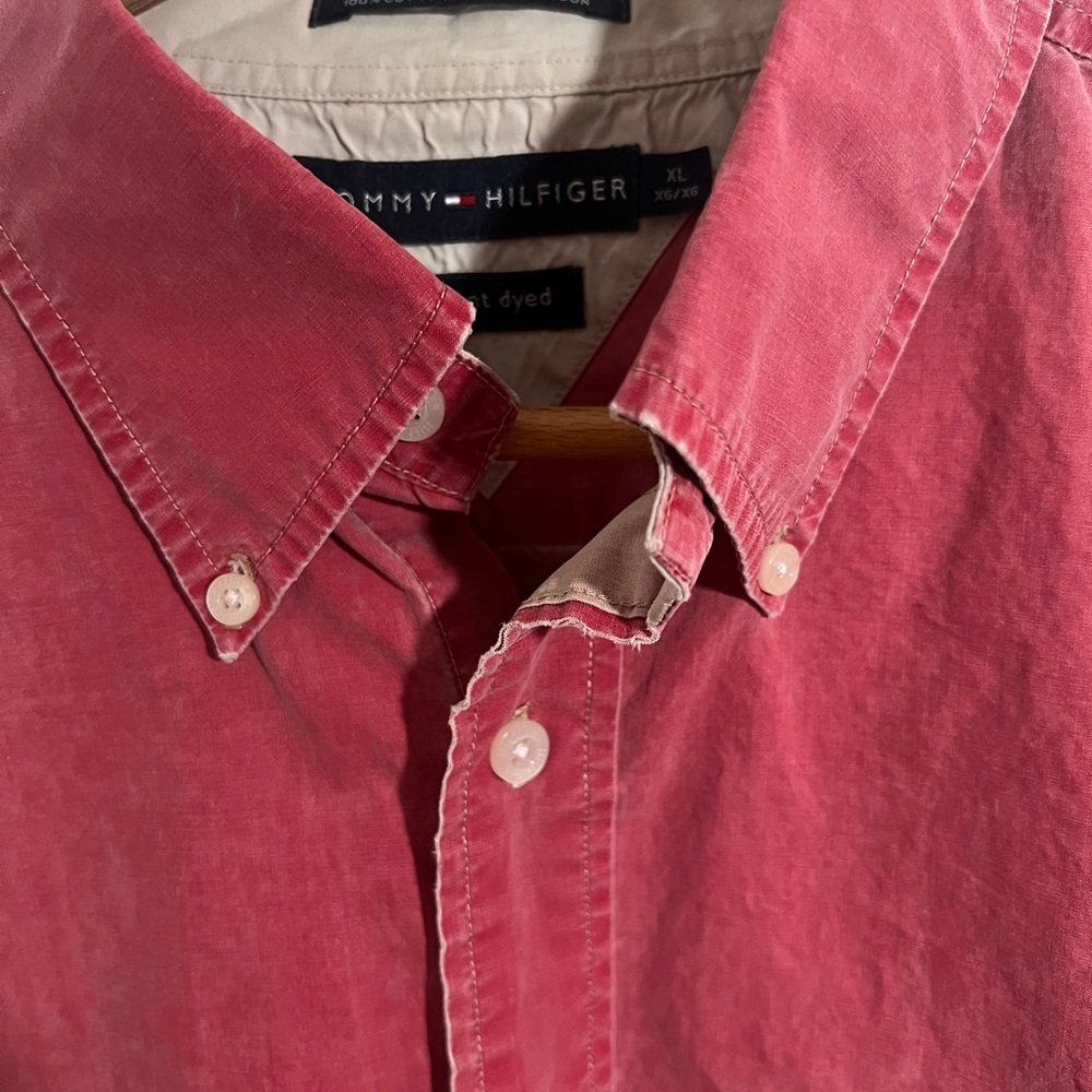 Men's Tommy Hilfiger Red Button-Up Pigment Dyed Shirt - Size XL - Picture 4 of 14